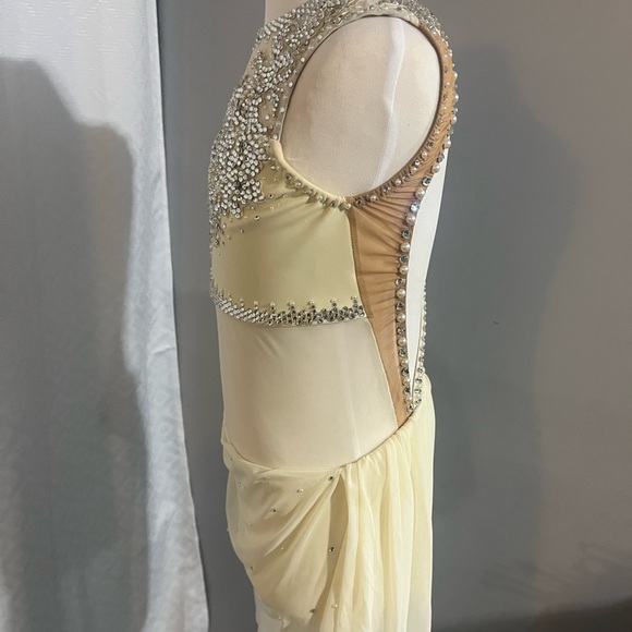 Cream, Silver and Pearl Embellished Contemporary Competition Dance Costume AS - Picture 7 of 7